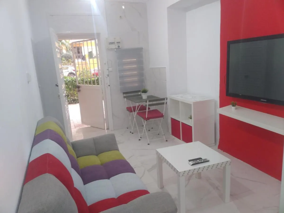Precioso Apartamento Moderno Cerca Del Carrefour Rosaleda Malaga 0*,