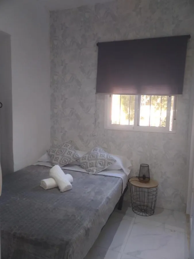 Precioso Apartamento Moderno Cerca Del Carrefour Rosaleda Malaga