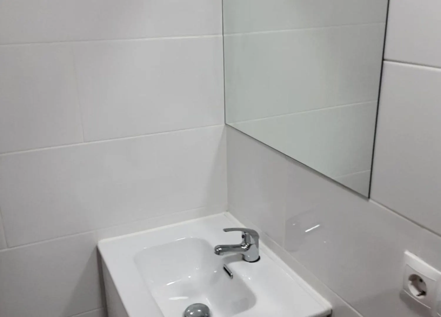 Apartment Precioso Apartamento Moderno Cerca Del Carrefour Rosaleda Malaga
