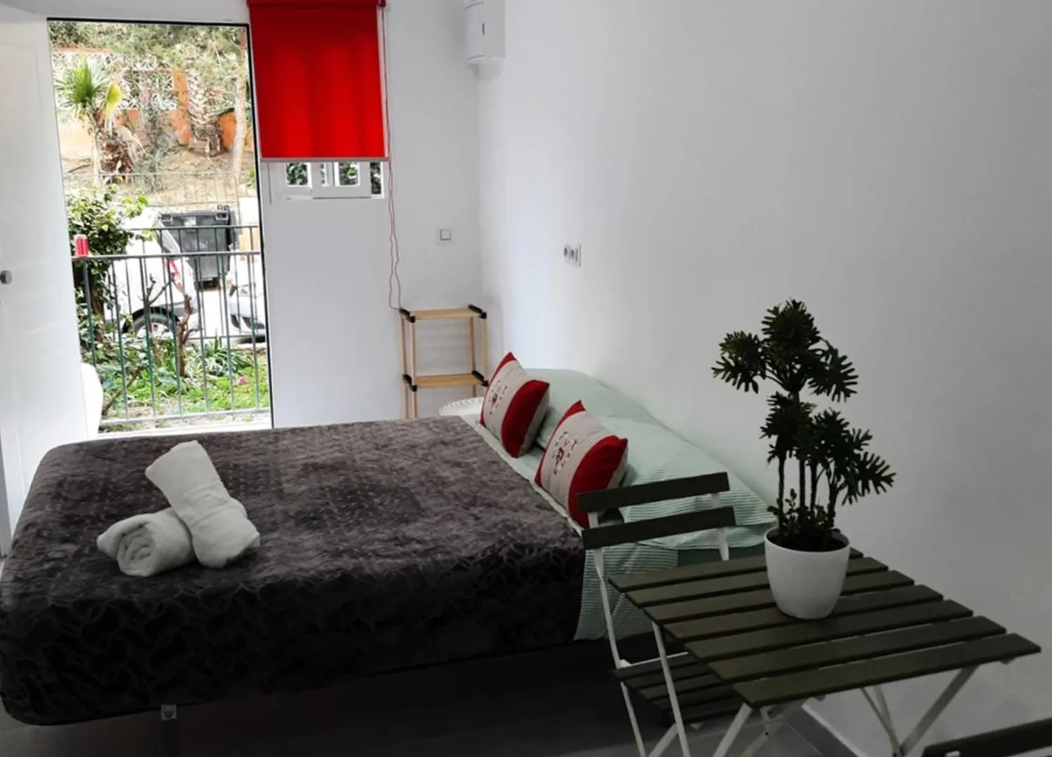 Apartment Precioso Apartamento Moderno Cerca Del Carrefour Rosaleda Malaga