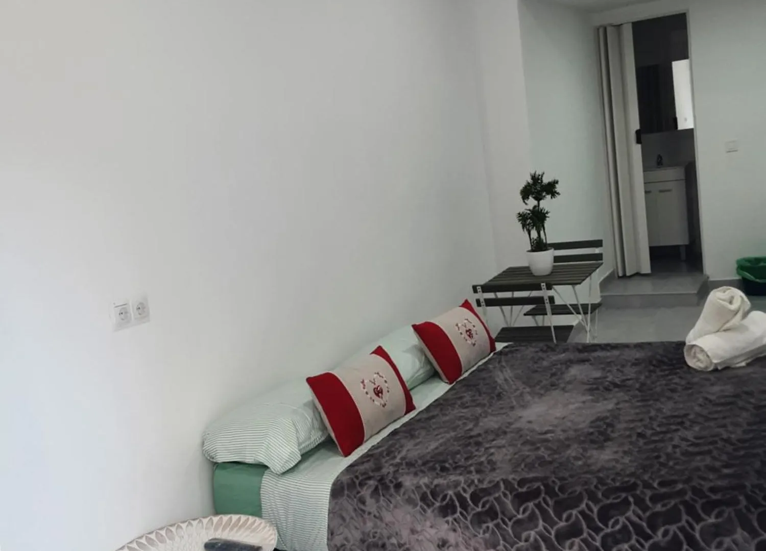 Precioso Apartamento Moderno Cerca Del Carrefour Rosaleda Malaga Apartment